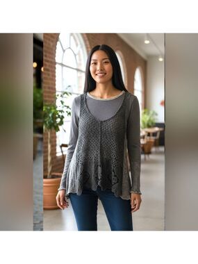 Tlew de Lis, Double Layered Blouse,Long Sleeves, Size Medium,Lace Vest,Gray ,GUC